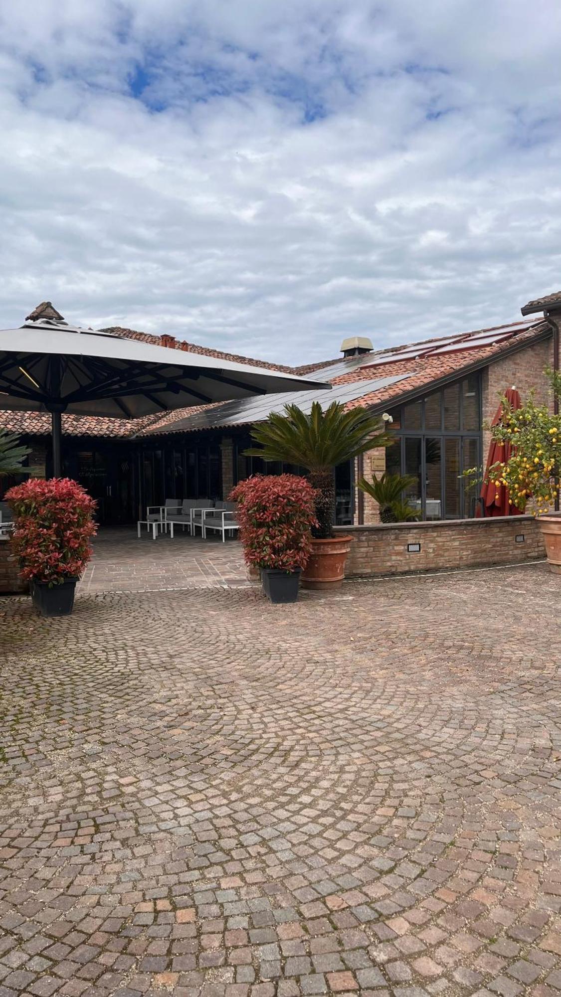 Agriturismo La Sapienza Monestirolo Buitenkant foto