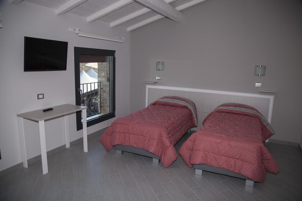 Agriturismo La Sapienza Monestirolo Buitenkant foto
