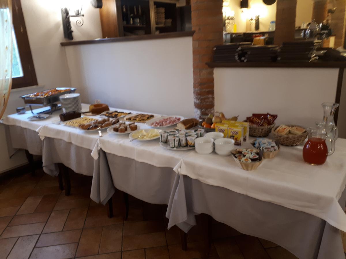 Agriturismo La Sapienza Monestirolo Buitenkant foto